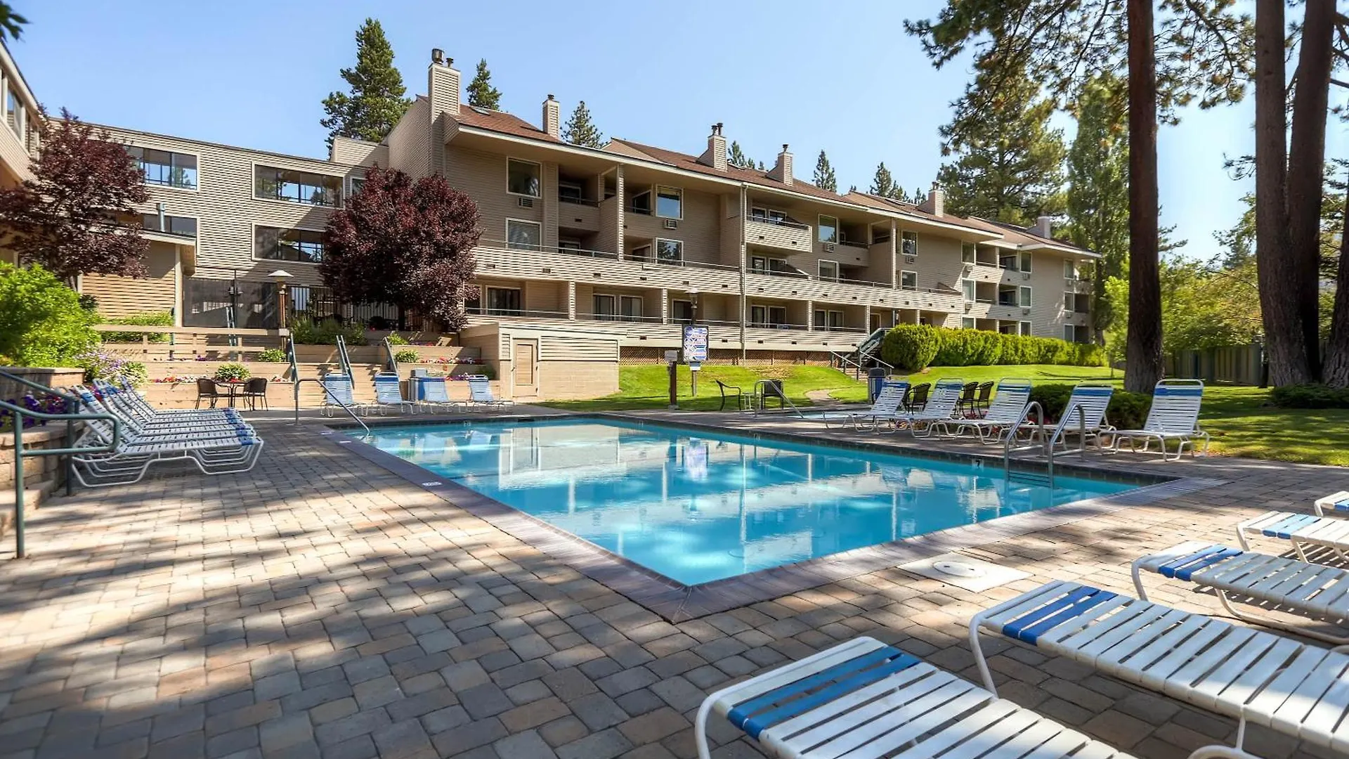 Lakeland Village 476 South Lake Tahoe ABD